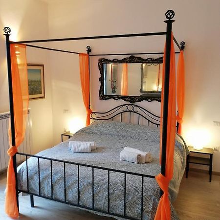 Apartament Love Mirrors And Flowers - Affitti Brevi Italia Bari Zewnętrze zdjęcie