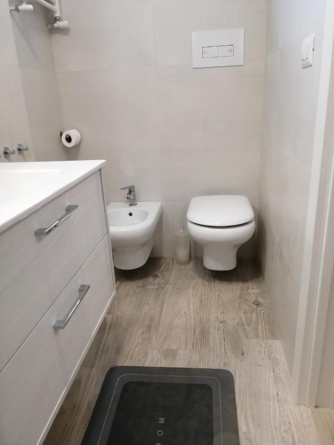 Apartament Love Mirrors And Flowers - Affitti Brevi Italia Bari Zewnętrze zdjęcie