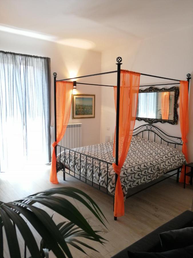 Apartament Love Mirrors And Flowers - Affitti Brevi Italia Bari Zewnętrze zdjęcie