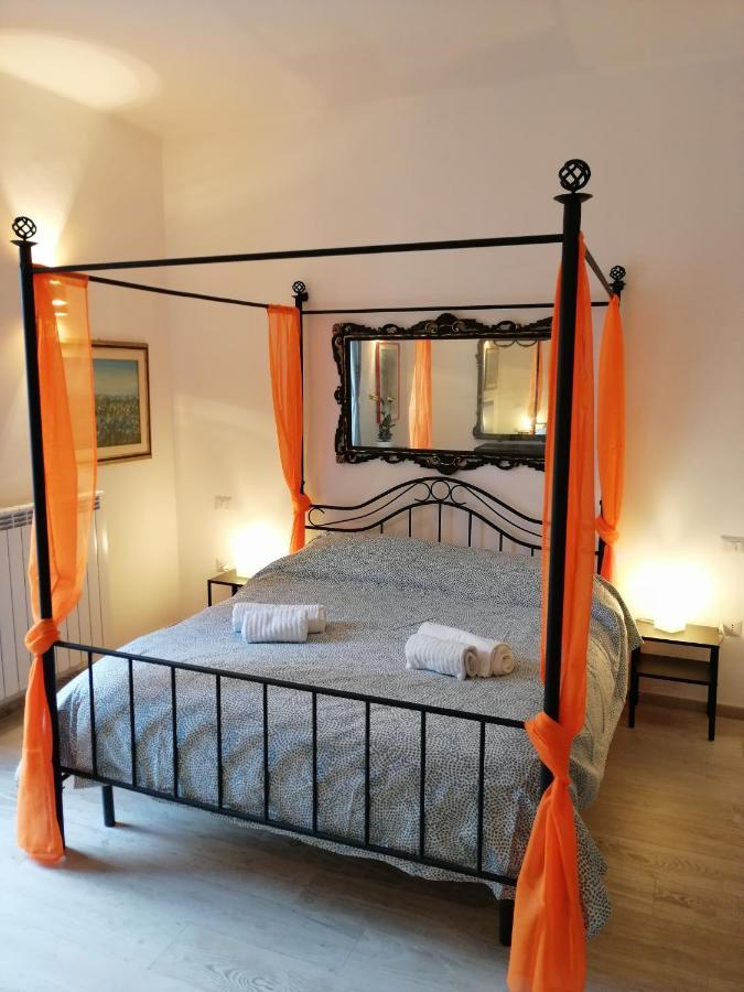 Apartament Love Mirrors And Flowers - Affitti Brevi Italia Bari Zewnętrze zdjęcie