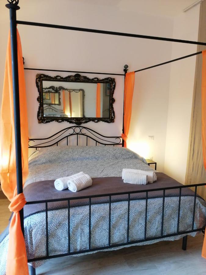 Apartament Love Mirrors And Flowers - Affitti Brevi Italia Bari Zewnętrze zdjęcie