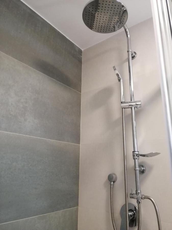 Apartament Love Mirrors And Flowers - Affitti Brevi Italia Bari Zewnętrze zdjęcie